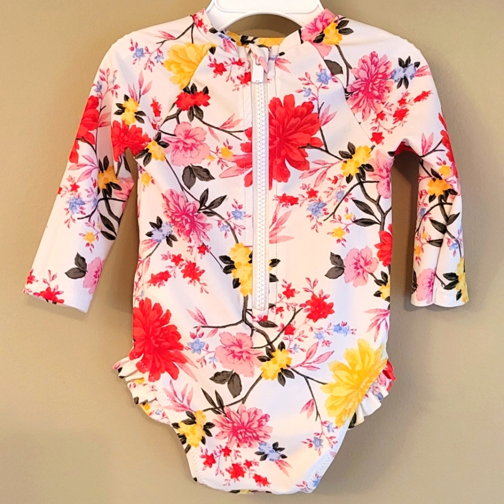 Soft & silky rashguard swimsuit